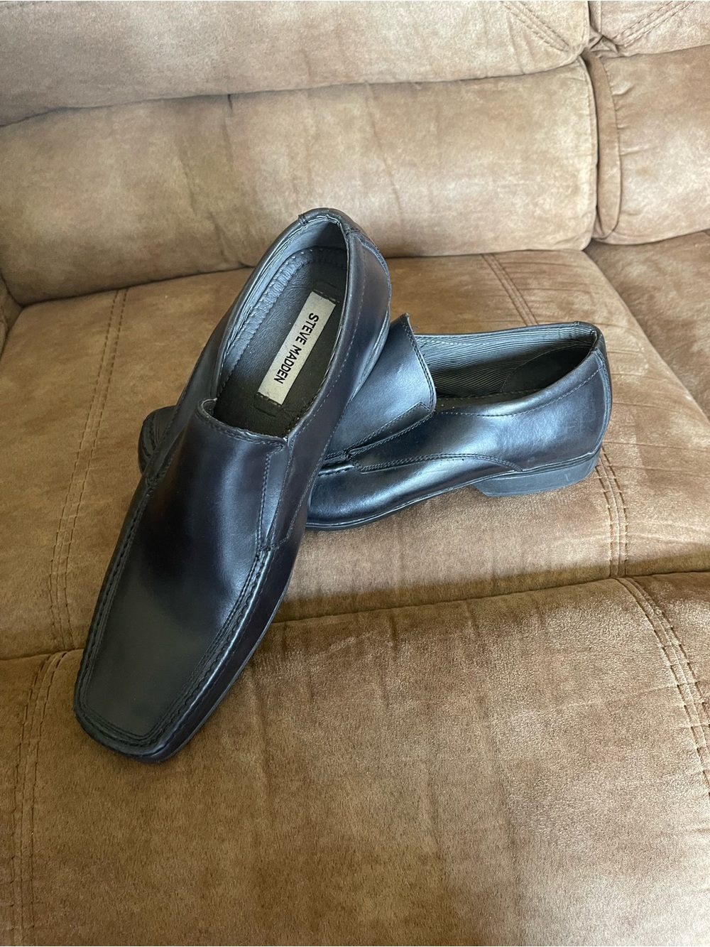 Steve Madden Men’s Black Leather Slip-On Loafers ADI